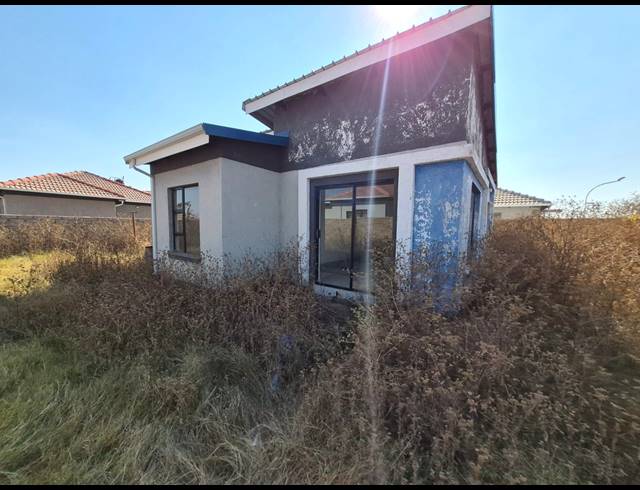 2 BEDROOM HOUSE FOR SALE IN SOUTHERN GATEWAY